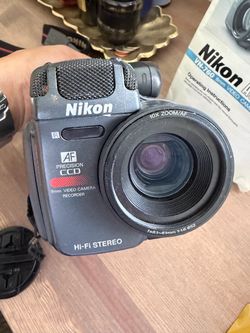 Vintage Nikon HI 8 video camera