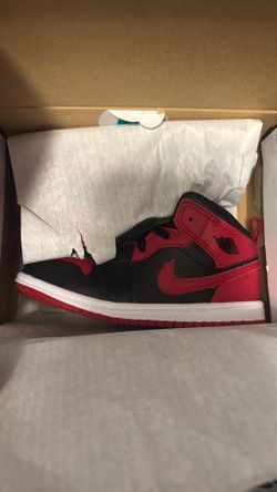 Jordan 1 Mid Banned