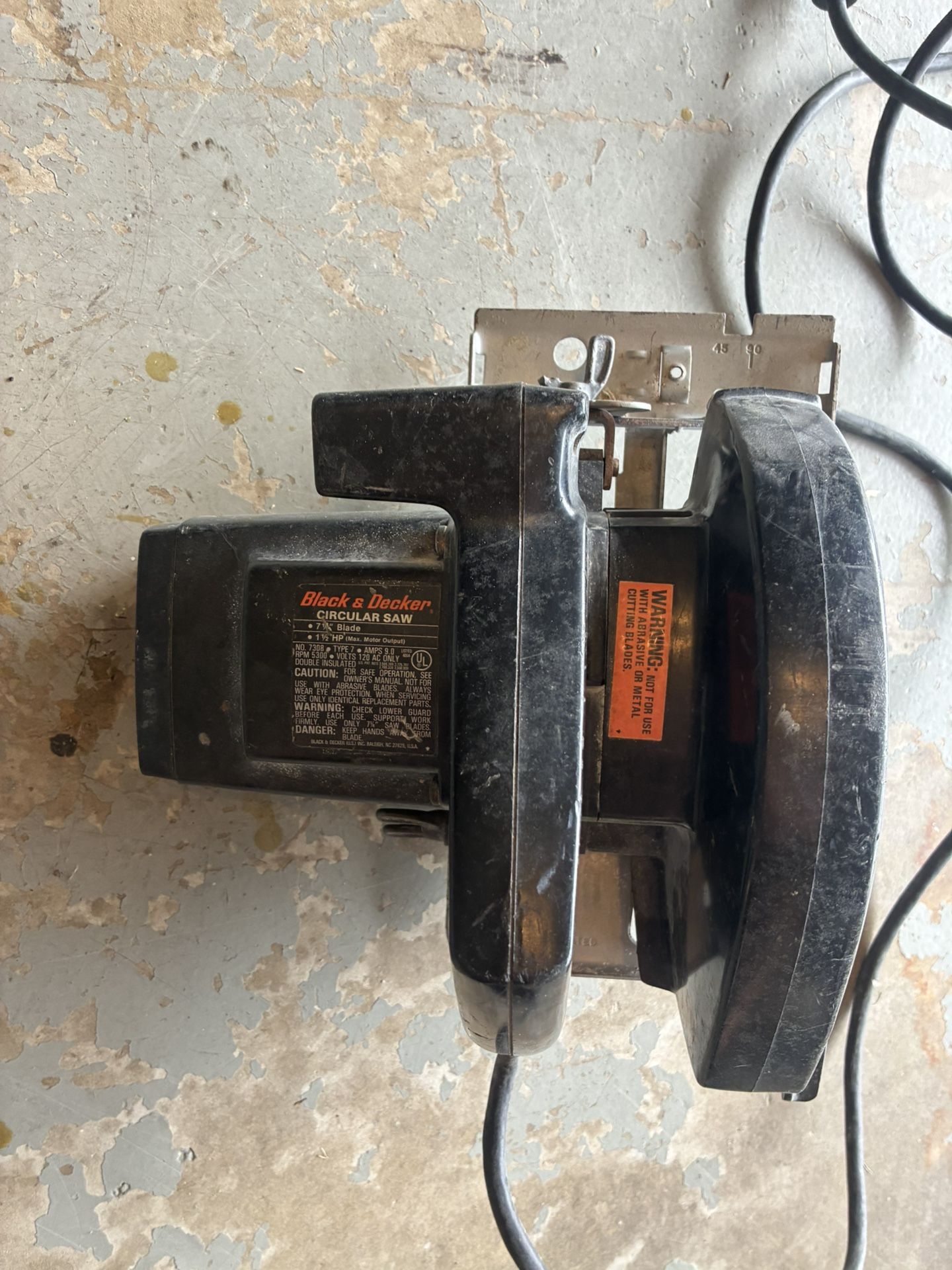 Black And Decker 7 1/4 Inch Circular Saw