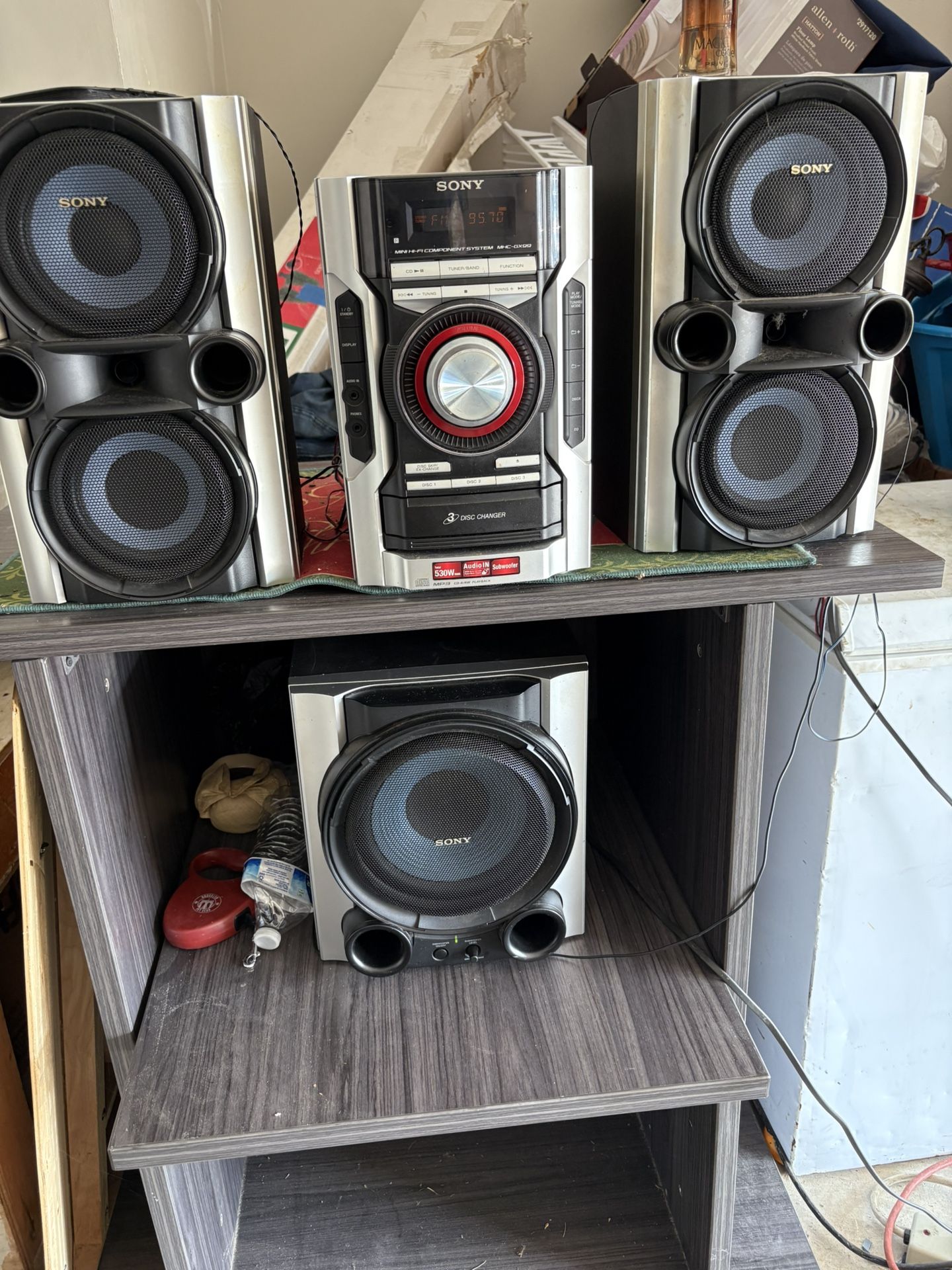 Stereo System/Speakers/Wolfer/CD Changer