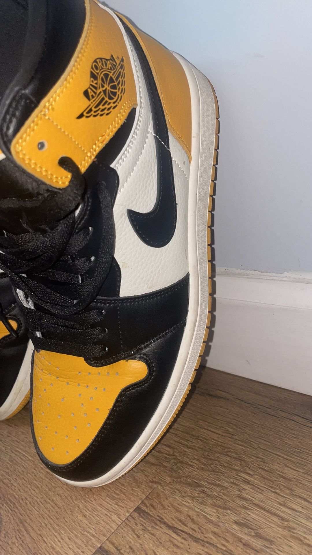 Jordan 1 Retro High OG “Taxi” Brand New / Rare Colorway