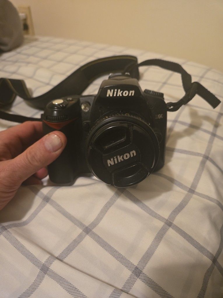 Nikon D90 Digital Canera