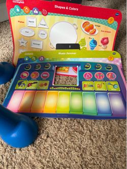 VTech Get Ready for School Learning Desk/ Toy