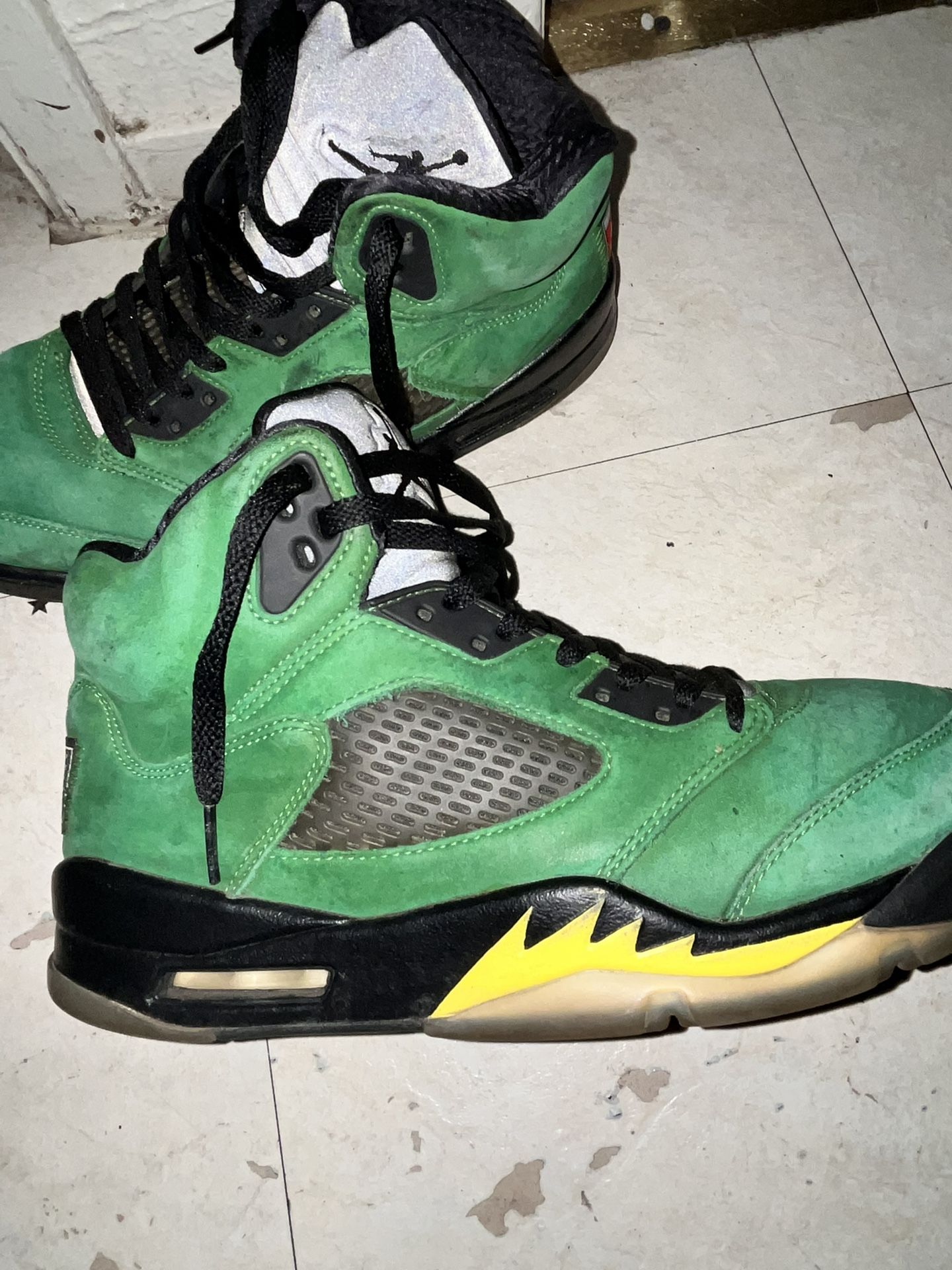 Retro jordan 5 oregon se