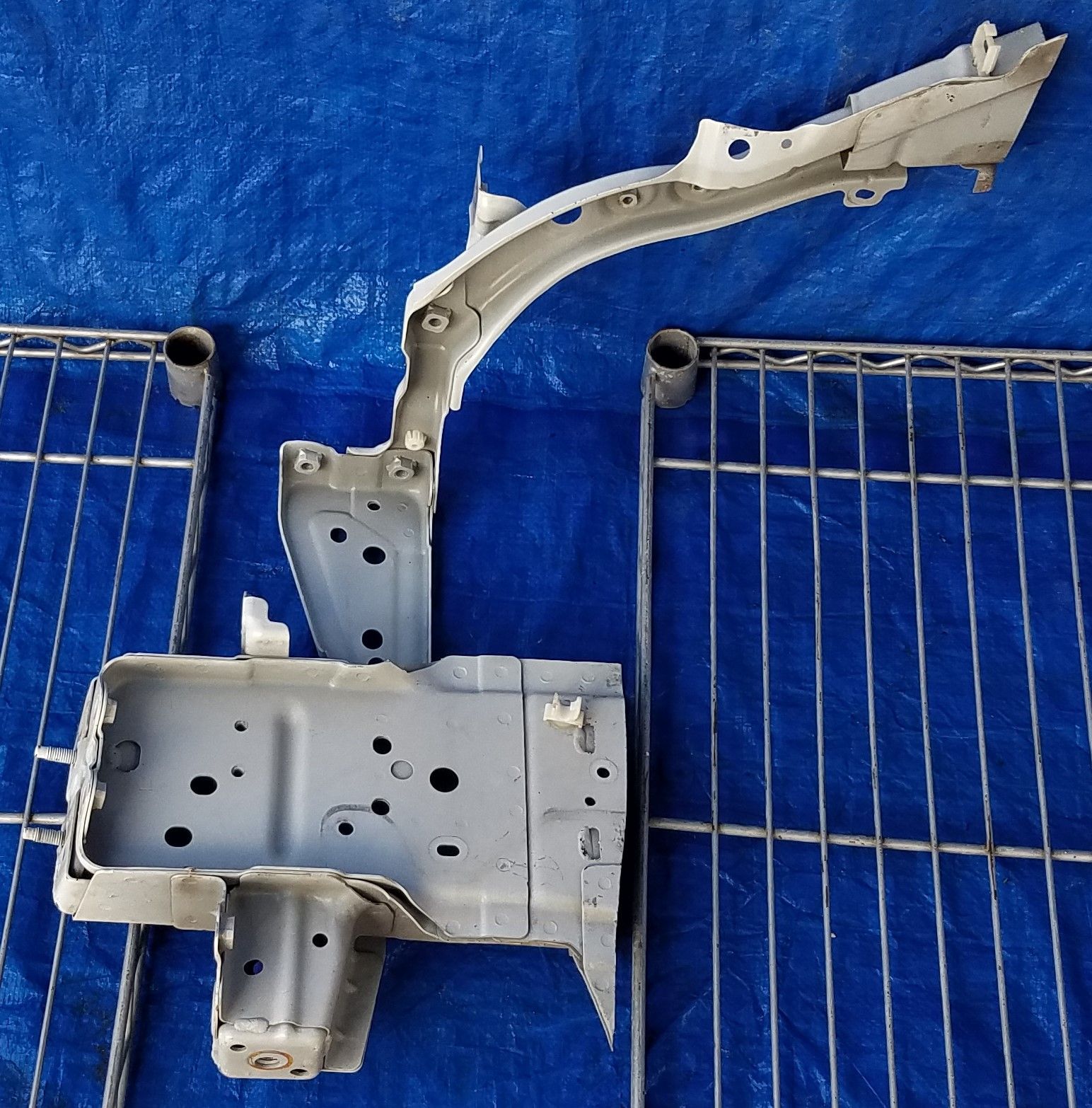 2007 2008 2009 2010 2011 2012 2013 2015 INFINITI G35 G37 Q40 SEDAN FRONT RIGHT CHASSIS LEG