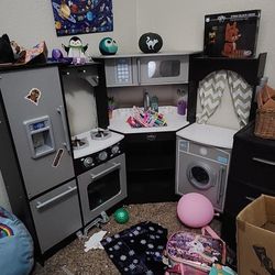 Kidkraft Play Kitchen 