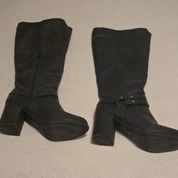 Women's Size 10M Black Boots