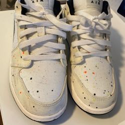 Air Jordan Low Size 6.5 Youth