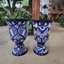 Talavera White And Blue Urns. Clay Pots. Planters. Plants. $70 cada una!