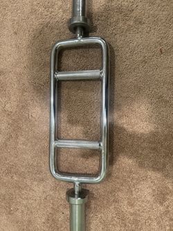 Tricep bar