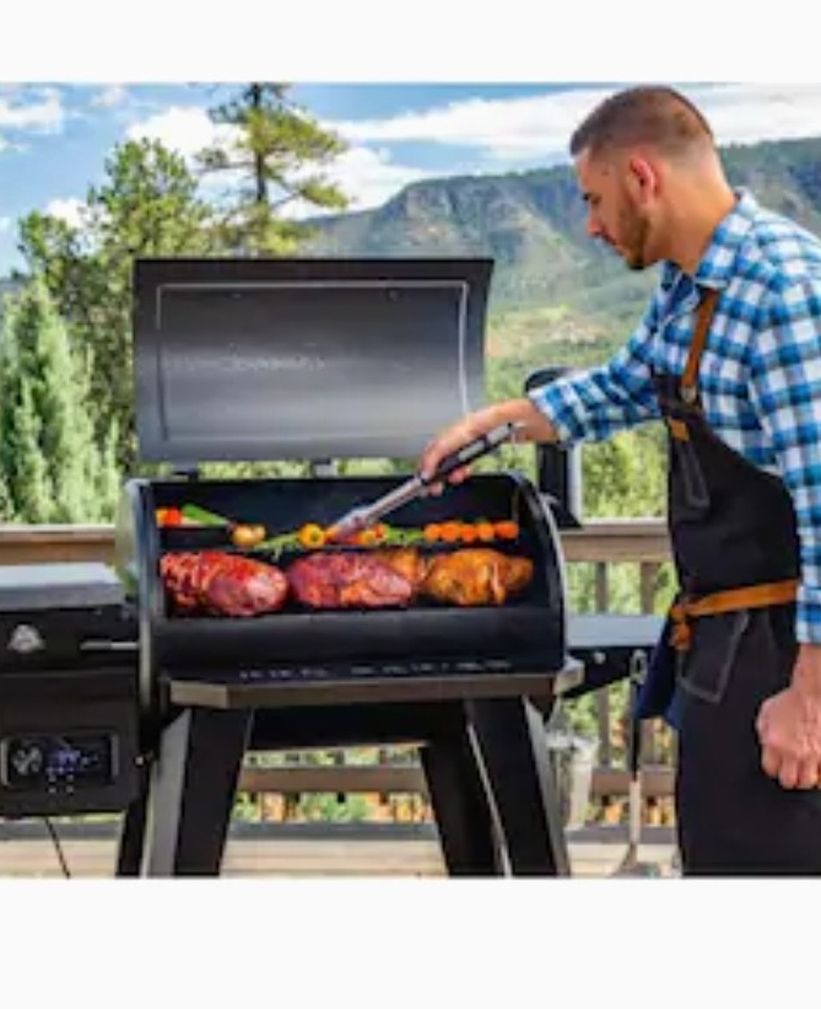Pit Boss Pro Series 850-sq in Hammer Tone Pellet Grill