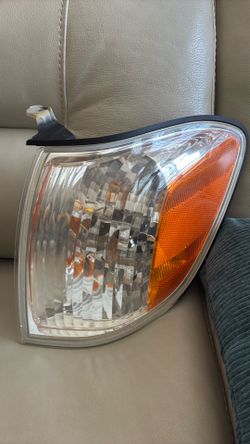 Toyota Sequoia Side Lights OEM 05 - 07