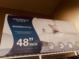 New White 48 inch Ceiling Fan  New in Box $60