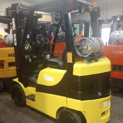 FORKLIFT YALE.  5000 #