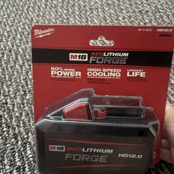 Milwaukee M18 18V Lithium-lon REDLITHIUM FORGE HD 12.0 Ah Battery Pack
