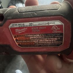 Milwaukee M18 Cutout Tool