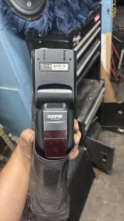 Sunpak light for canon camera