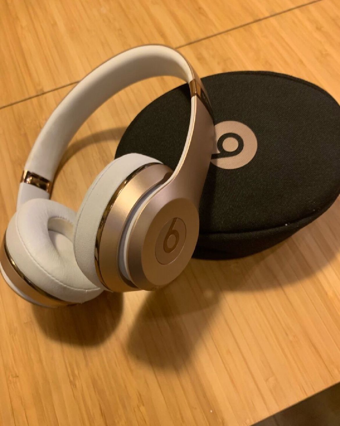 Beats Solo 3 Headphones Gold