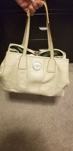 Authentic patent leather Coach purse! Great condition!