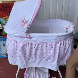 Delta Children Disney Princess Ultimate Sweet Beginnings Bassinet