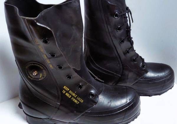 BATA US Military Extreme Cold -20 Weather Bunny Boots Mickey Mouse