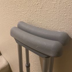 Adult Aluminum Crutches