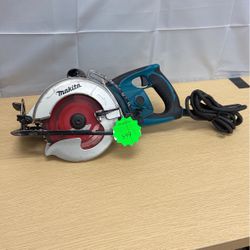 Makita 15AMP Corded Hypo is Circular Saw Bevel Capacity 92 91 66 50 41