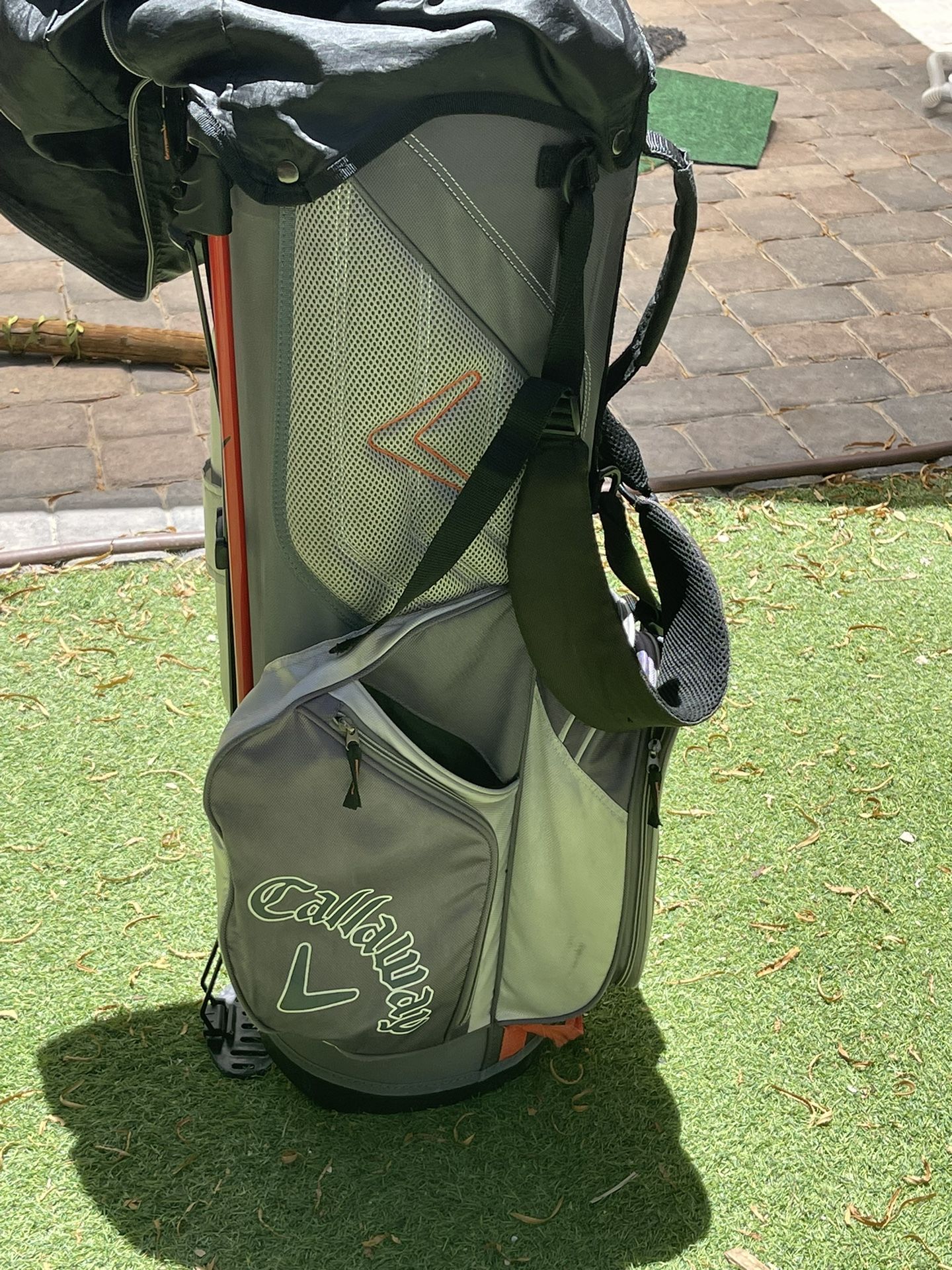 Callaway Golf Bag With Stand Great And Orange for Sale in Las Vegas, NV ...