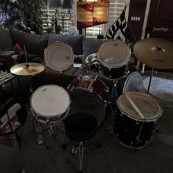 5 Pcs Pdp Drum Set In Great Condition With Top Of the Line Cymbals 