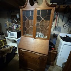 Wood Cabinets 