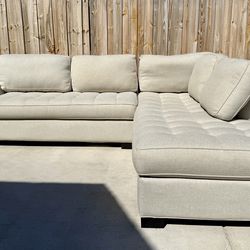 Modern Cream 2-Piece Sectional w/ Right Chaise – Clean – $350 🚚