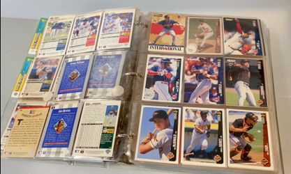370 Random Sports Cards From mid 90’s Era