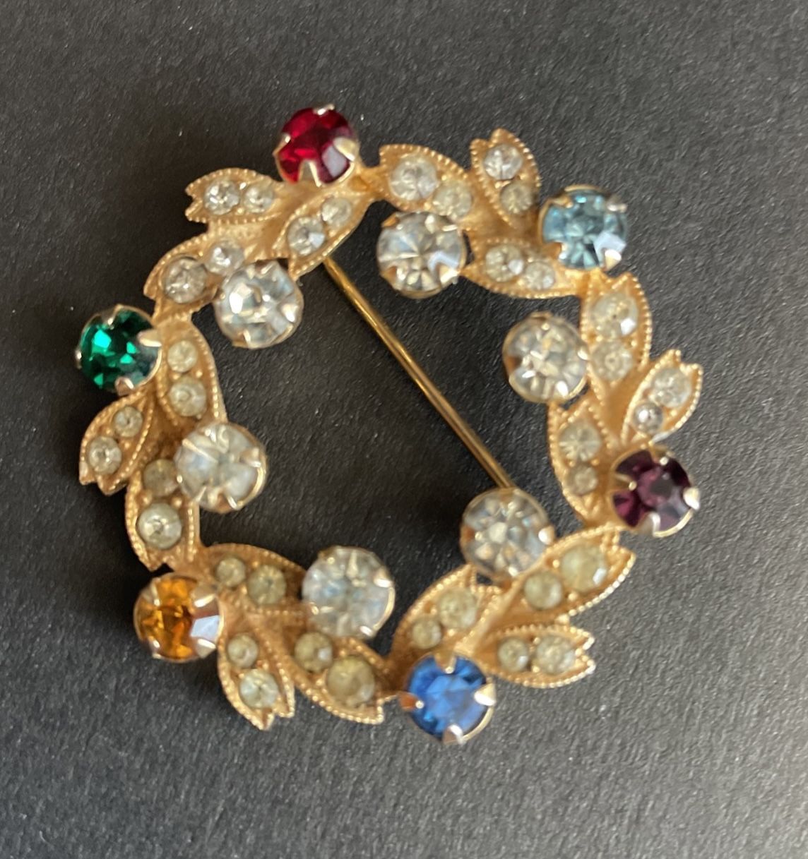 Vintage Eisenberg Multi Colored Jewel Tone Rhinestone Wreath Brooch Pin Gold Pla