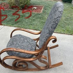 Rocking Chair 