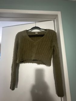 Super cute and warm cropped sweaters size S, like new $10 for both pu Tully and Monterey Rd SJ 95112