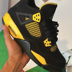 Jordan 4 Thunder 