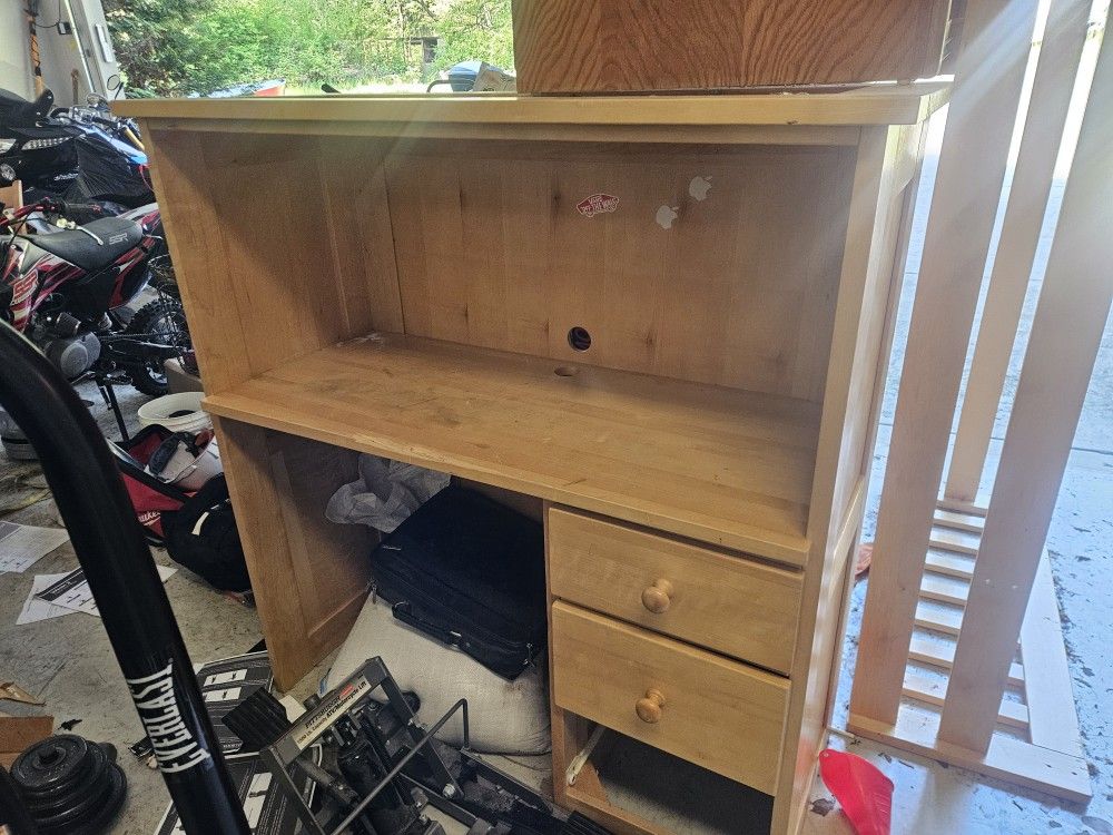 Twin Bunk Bed And Desk/drawers Set