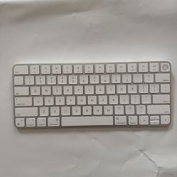 Apple Magic Keyboard with Touch ID – Excellent Condition