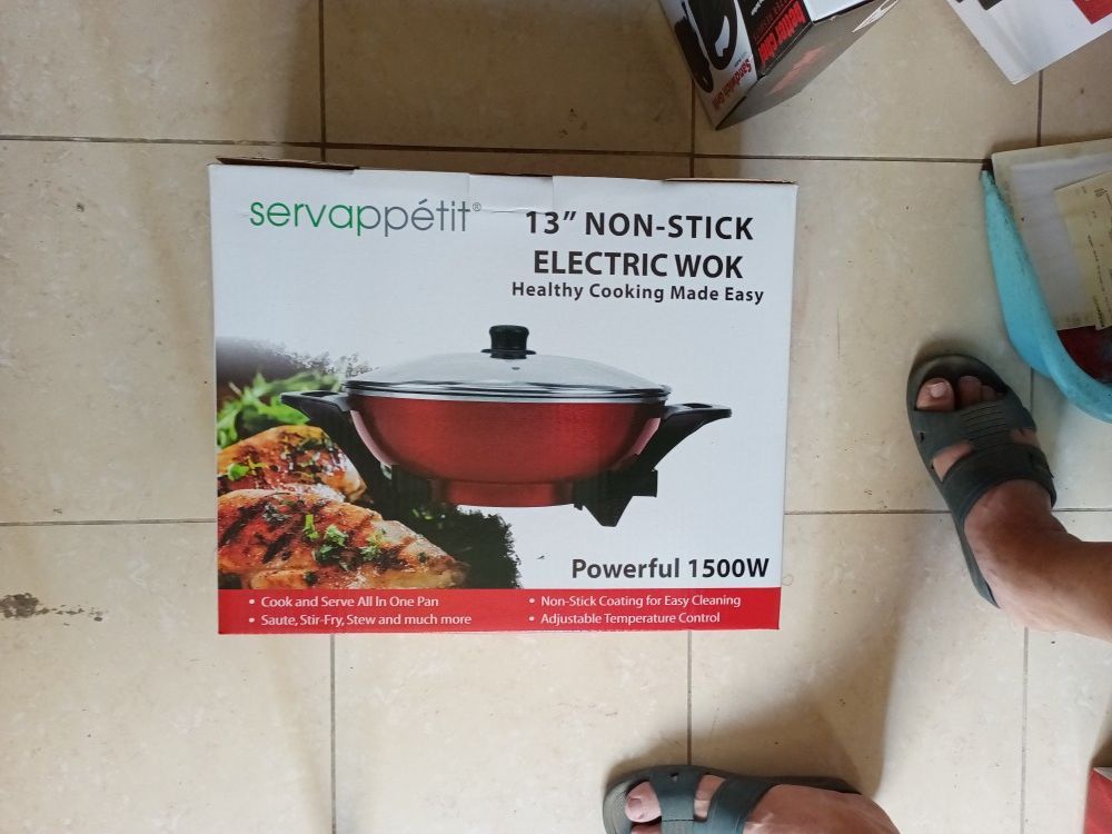Servappetit 13" Non-stick Electric Wok 1500w