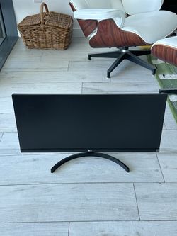 LG 29" UltraWide IPS Monitor 29WL500-B