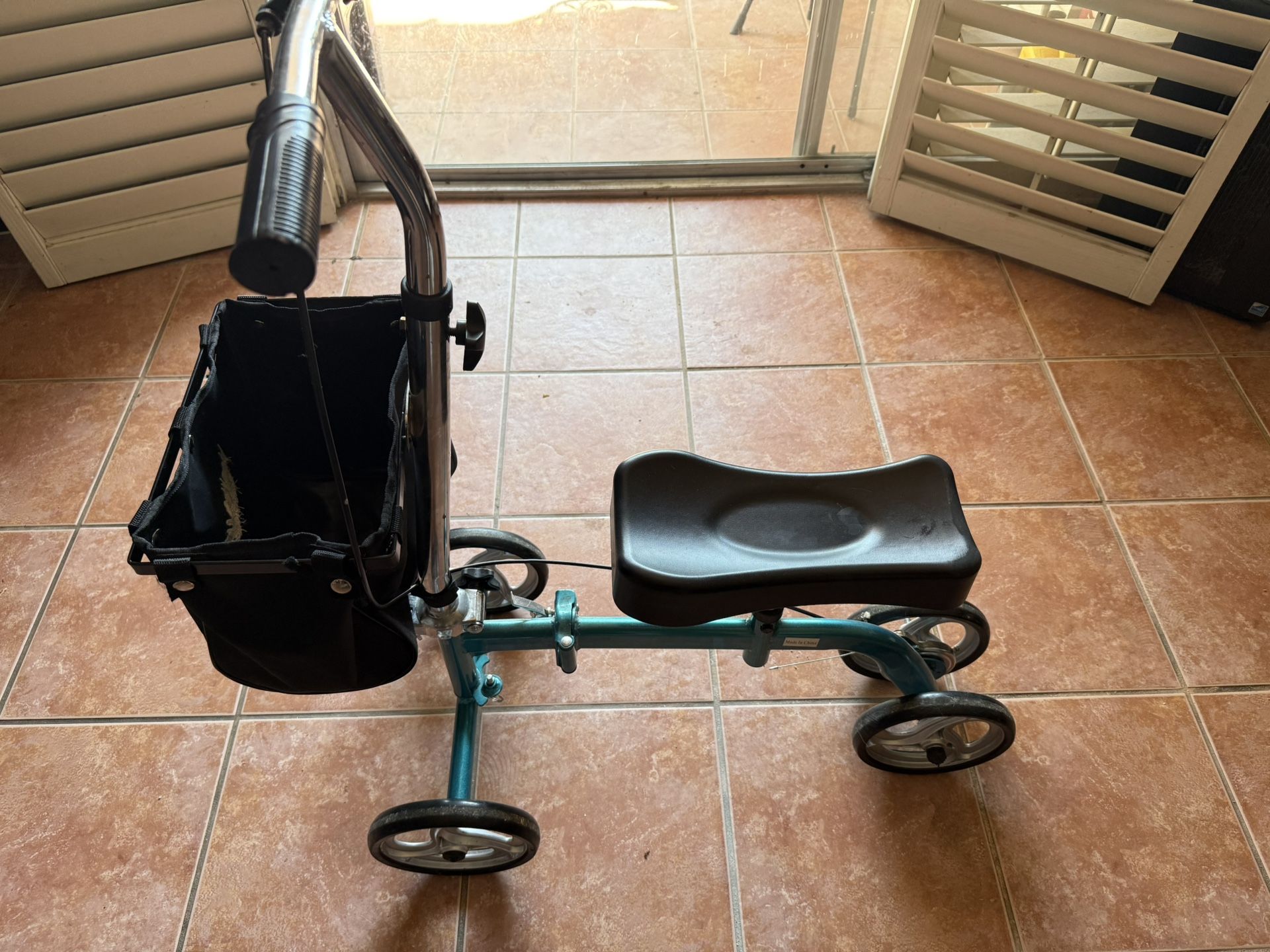 Knee Scooter