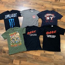 T-shirts Size Small Bundle Deal
