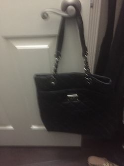 Hardly used Nine West quilted shoulder bag
