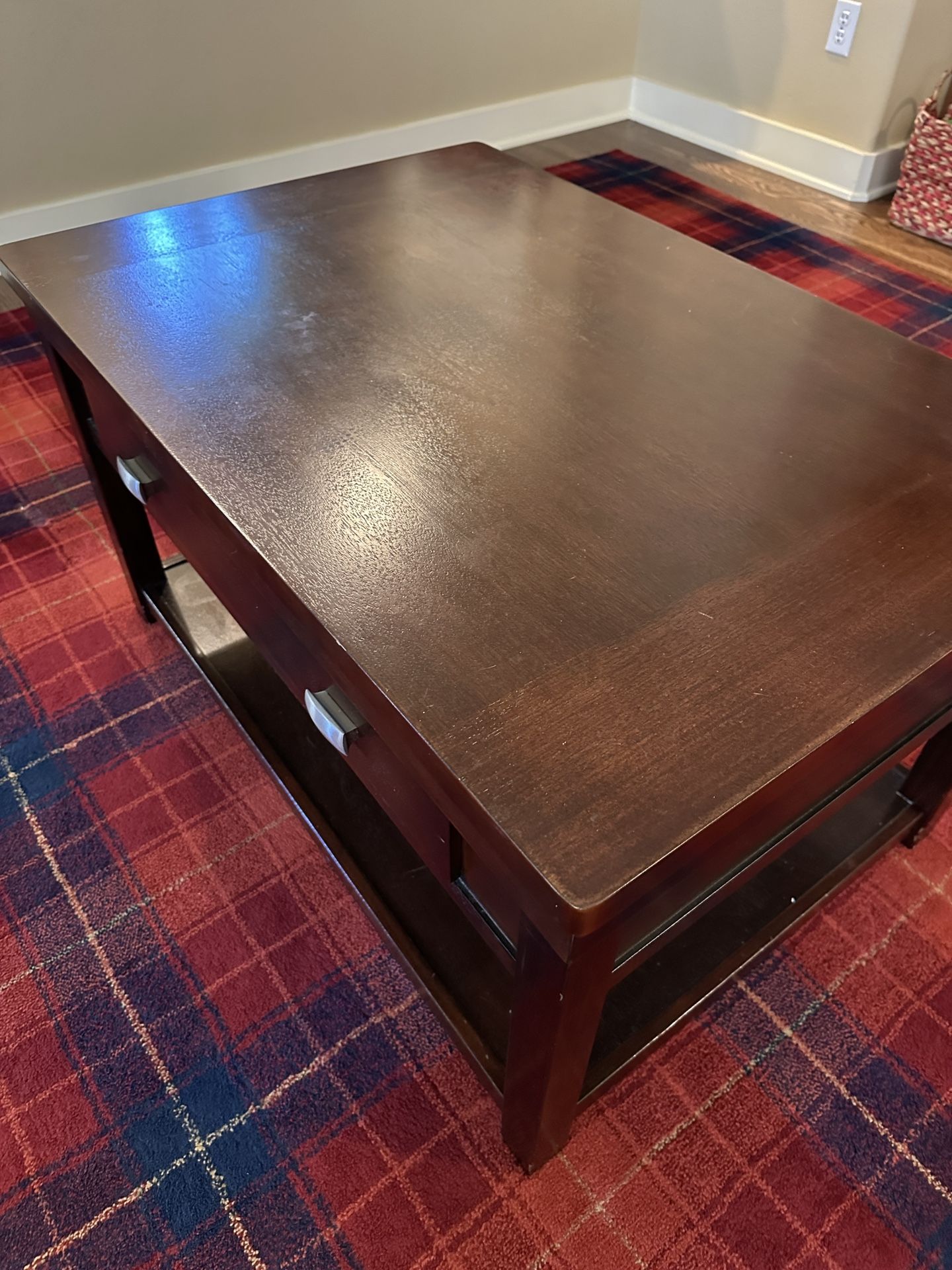 Coffee Table Beautiful Condition