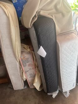 Queen Mattress  (NEW)!!