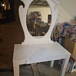 Desk Or Vanity With Removable Mirror