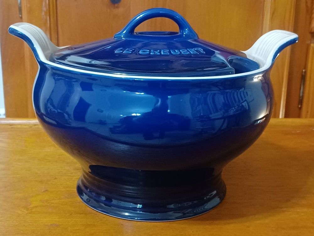 Le Creuset Soup Tureen 3 Qt Heritage Collection Lapis Royal Blue