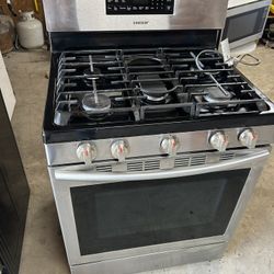 NATURAL GAS STOVE 