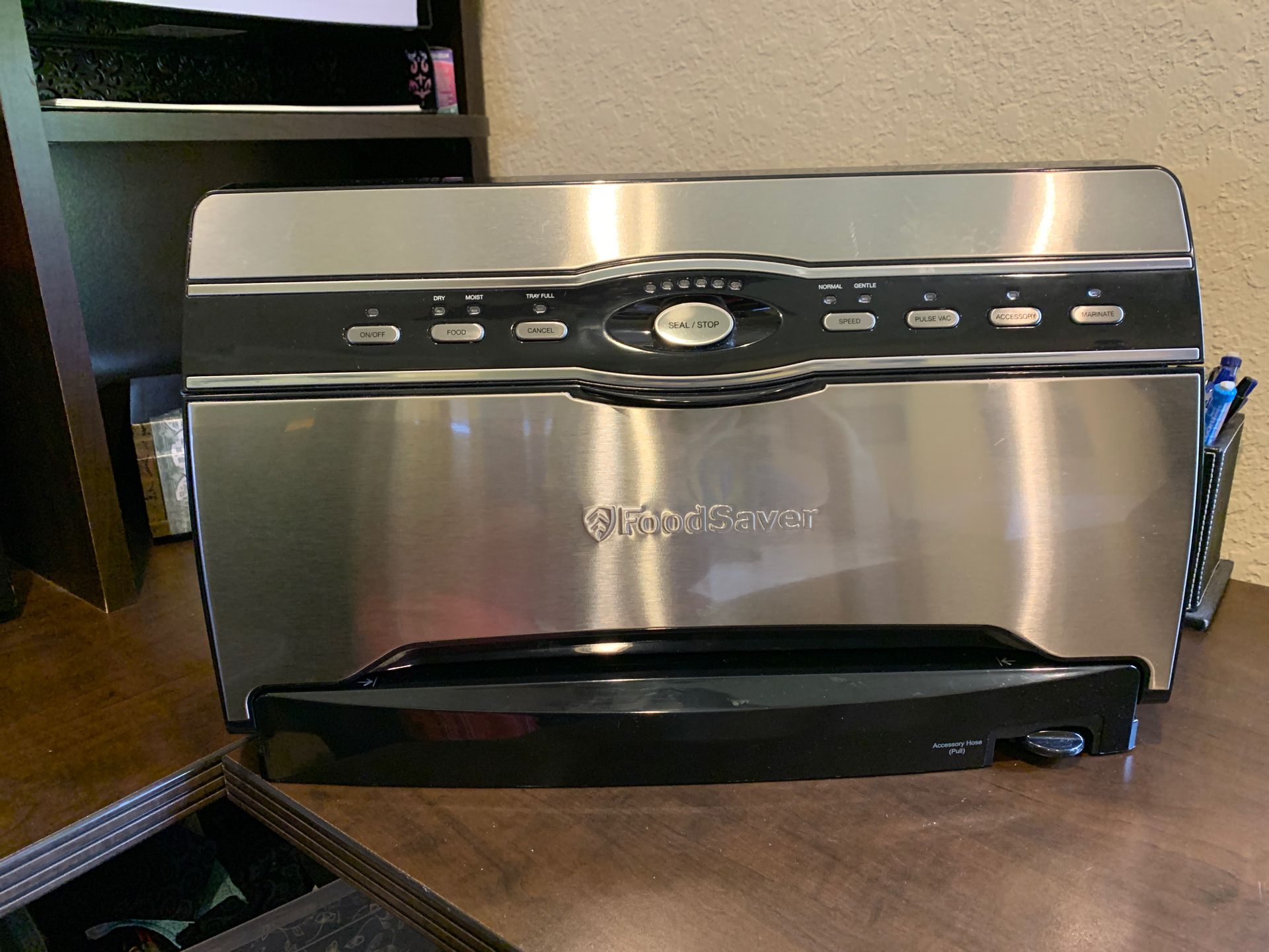 FoodSaver Vacuum sealing system