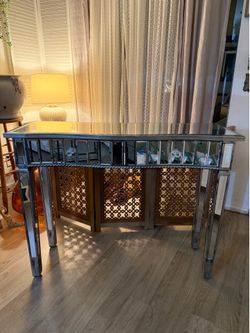 Mirrored Console Table W Drawers